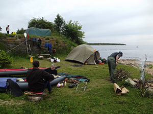Лагерь на острове
