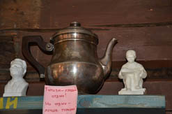 В музее чайников